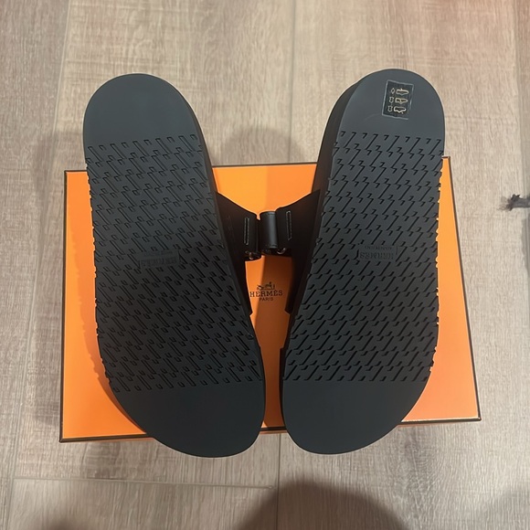 Hermes Chypre Sandal - Picture 7 of 8